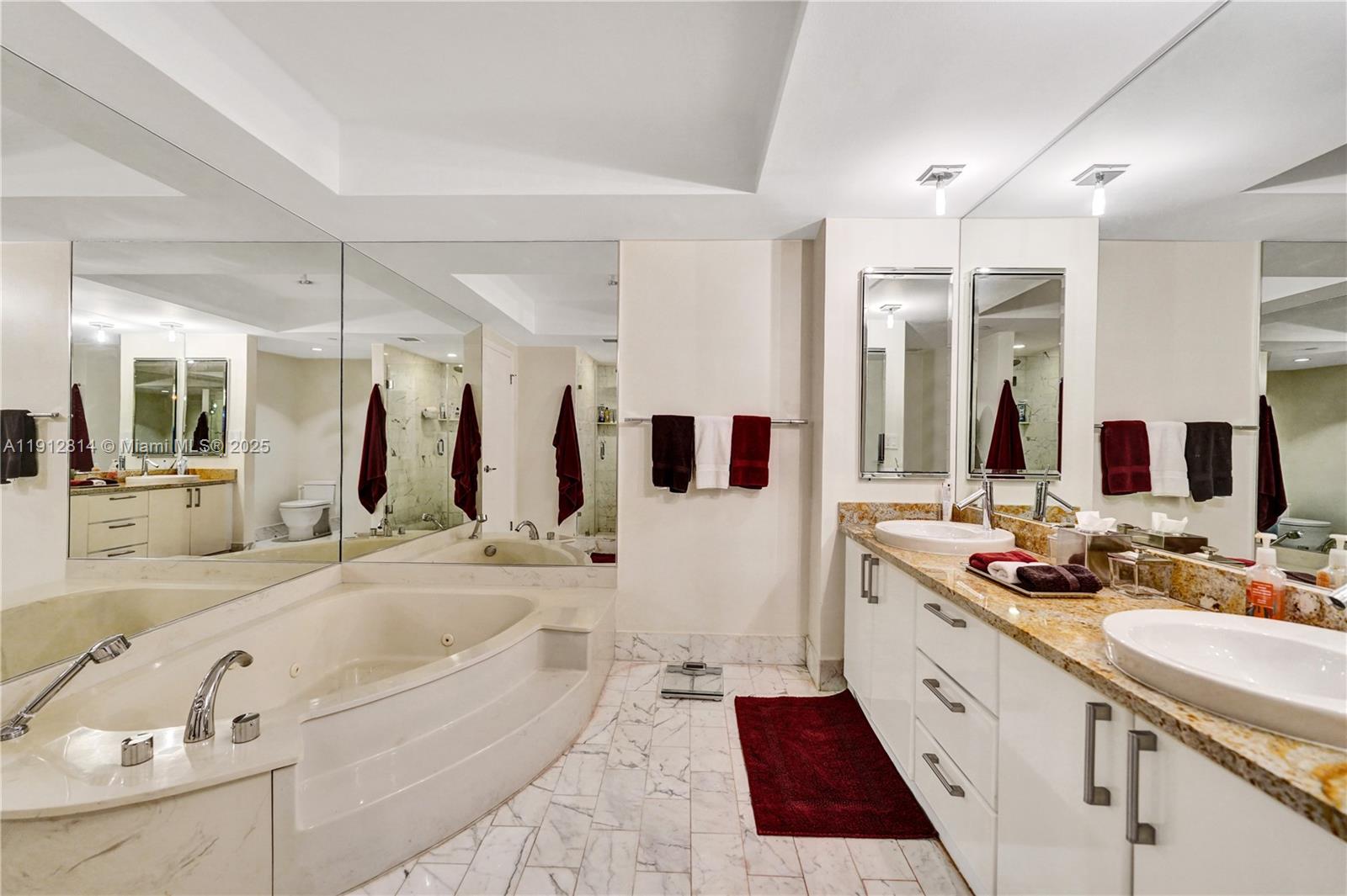 Photo of 20281 Country Club Dr  #607, Aventura, Florida, 33180 - 