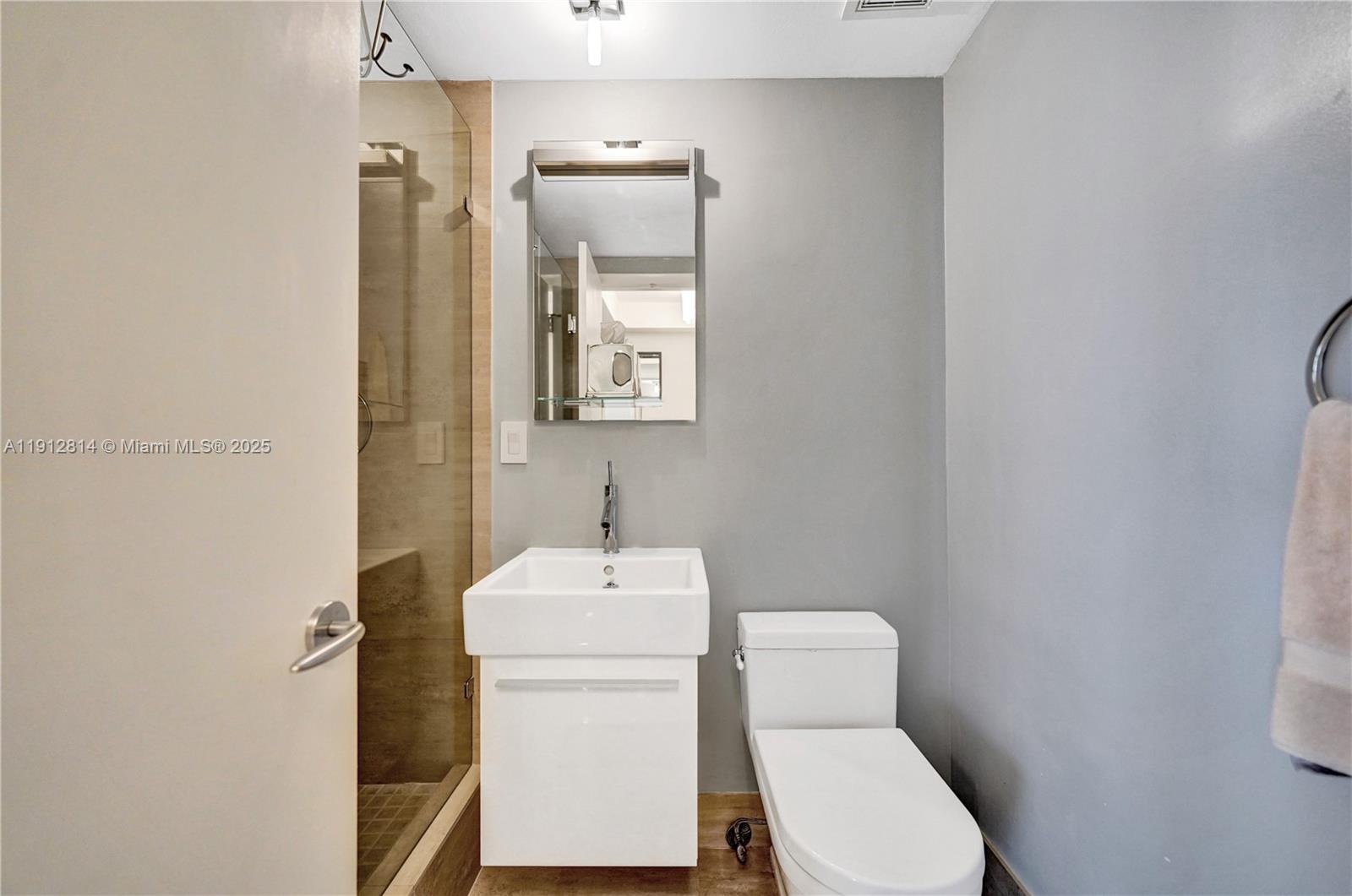 Photo of 20281 Country Club Dr  #607, Aventura, Florida, 33180 - 