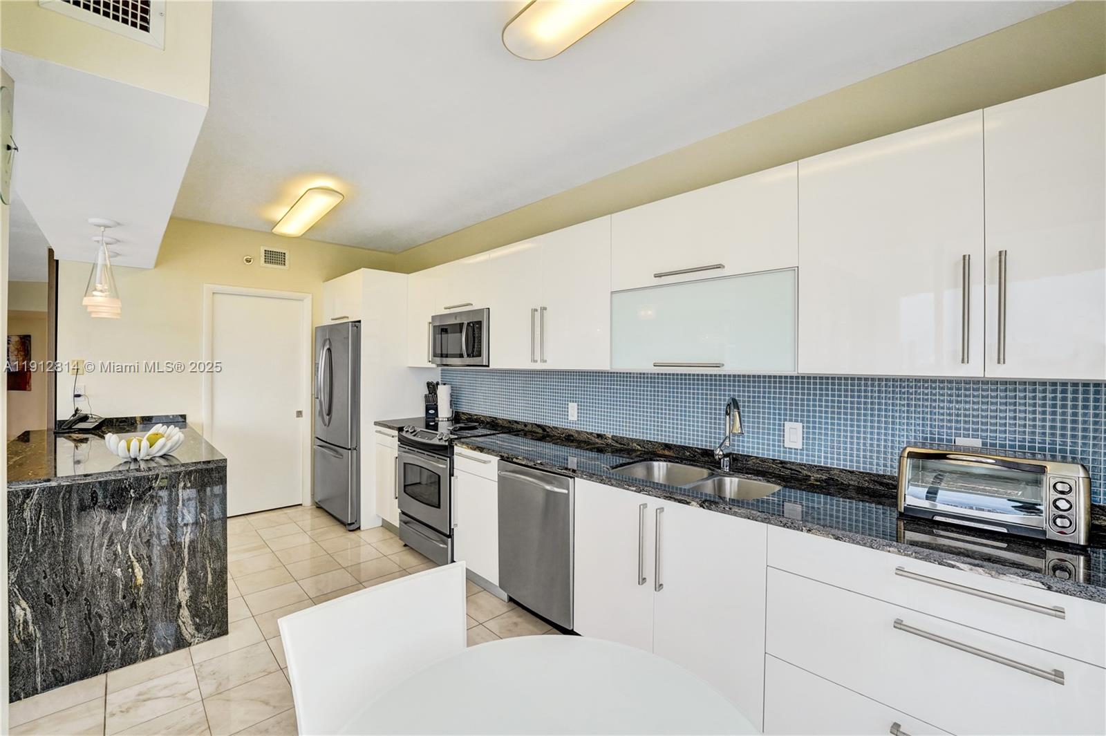 Photo of 20281 Country Club Dr  #607, Aventura, Florida, 33180 - 