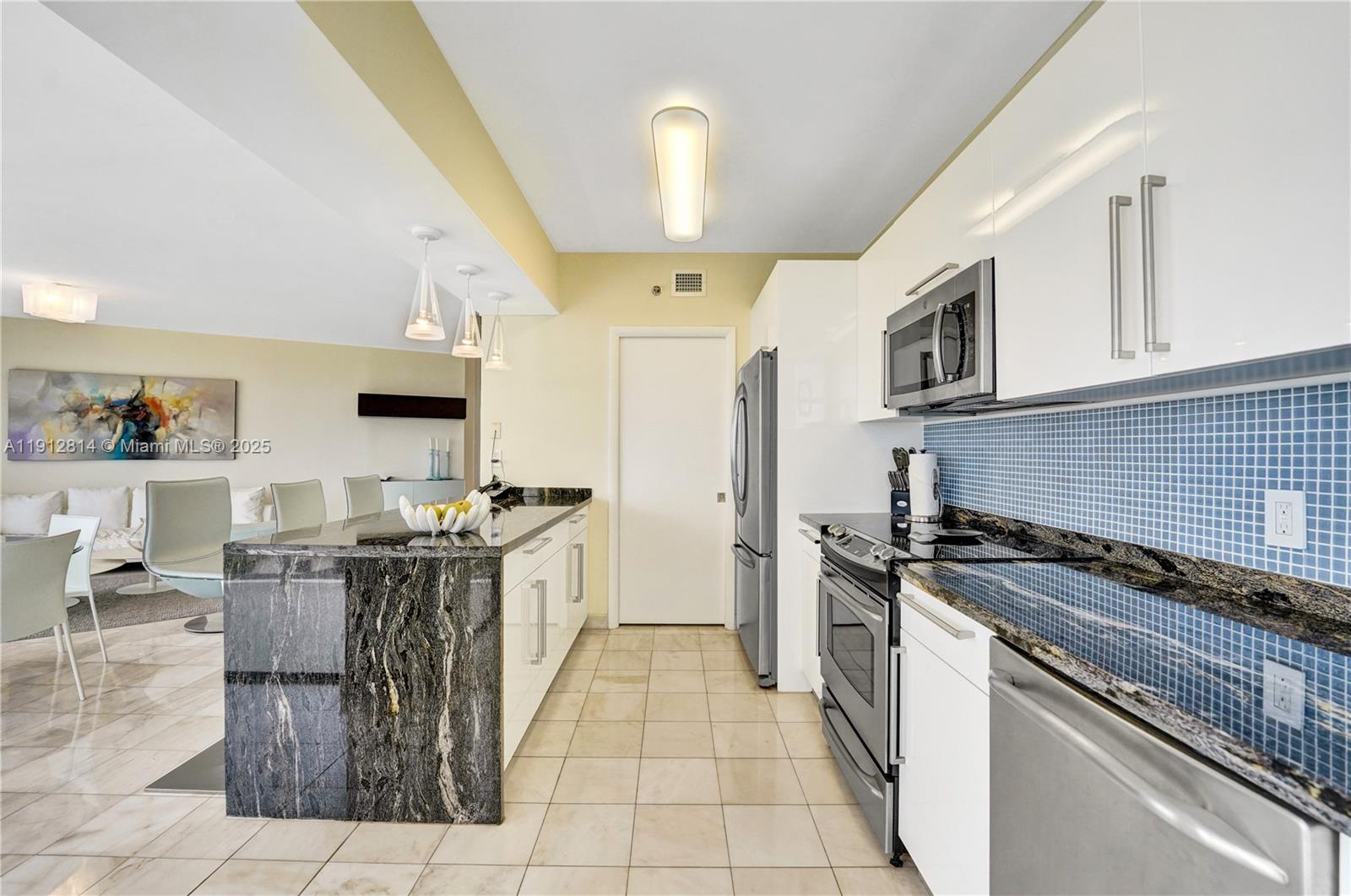 Photo of 20281 Country Club Dr  #607, Aventura, Florida, 33180 - 