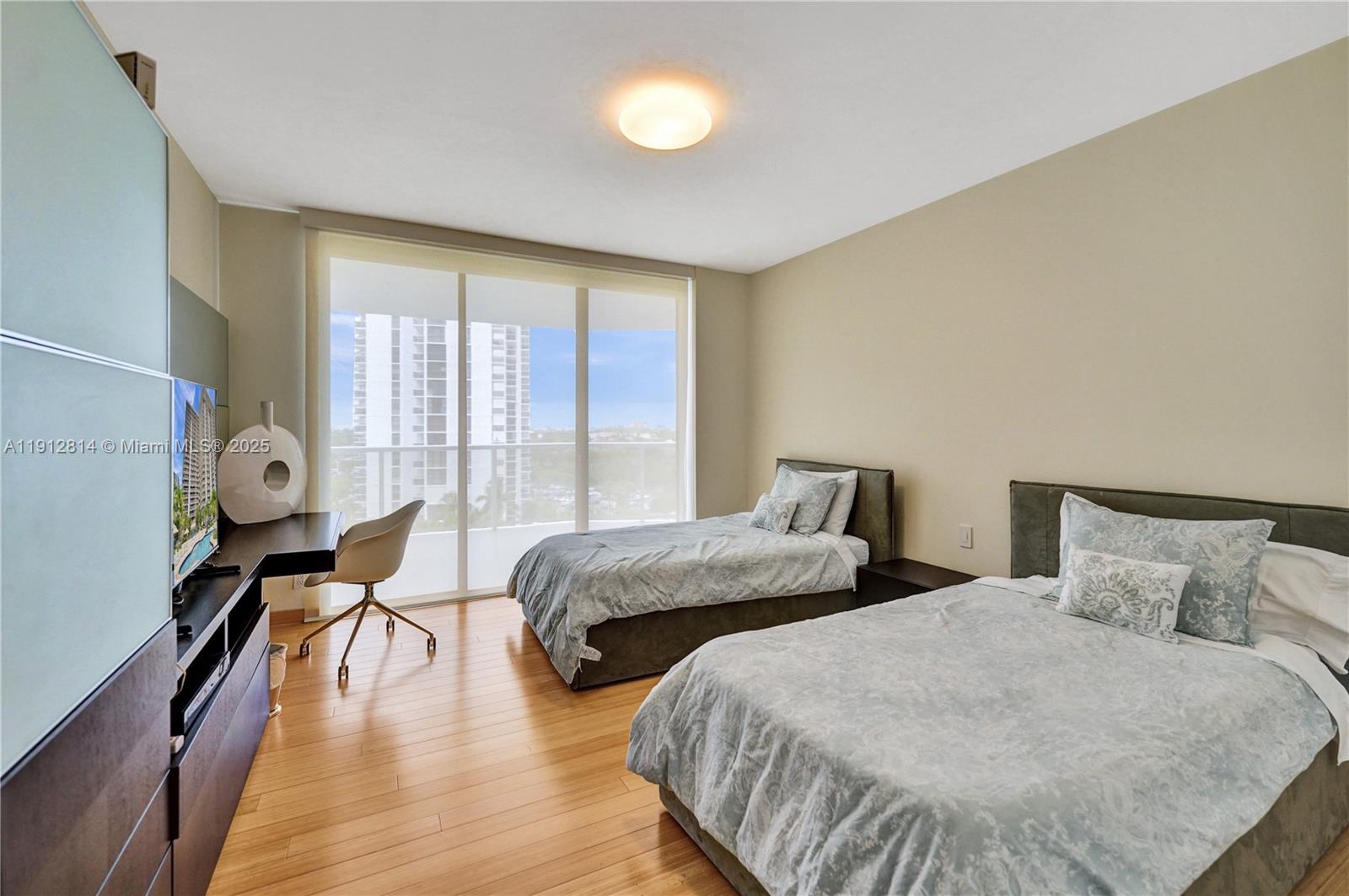 Photo of 20281 Country Club Dr  #607, Aventura, Florida, 33180 - 