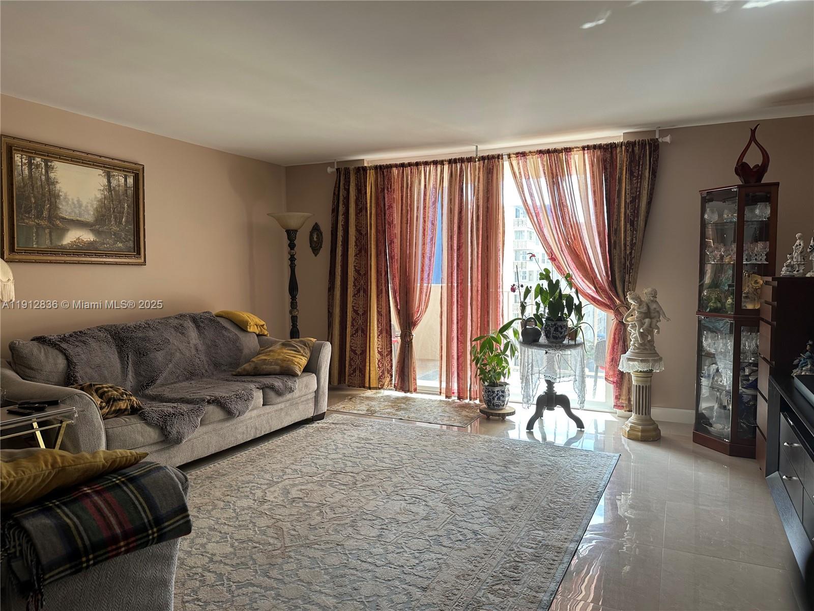 Photo of 1865 Ocean Dr #6H, Hallandale Beach, Florida, 33009 -