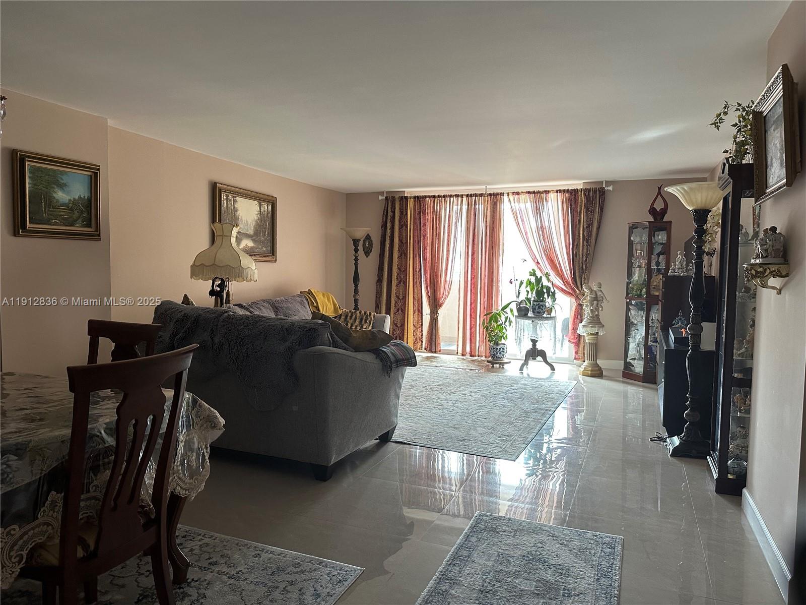 Photo of 1865 Ocean Dr #6H, Hallandale Beach, Florida, 33009 -