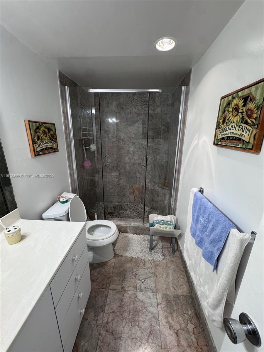 Photo of 19390 Collins Ave  #1608, Sunny Isles Beach, Florida, 33160 - Shower