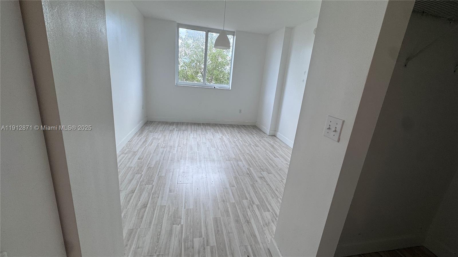 Photo of 18800 29th Ave  #303, Aventura, Florida, 33180 - Master