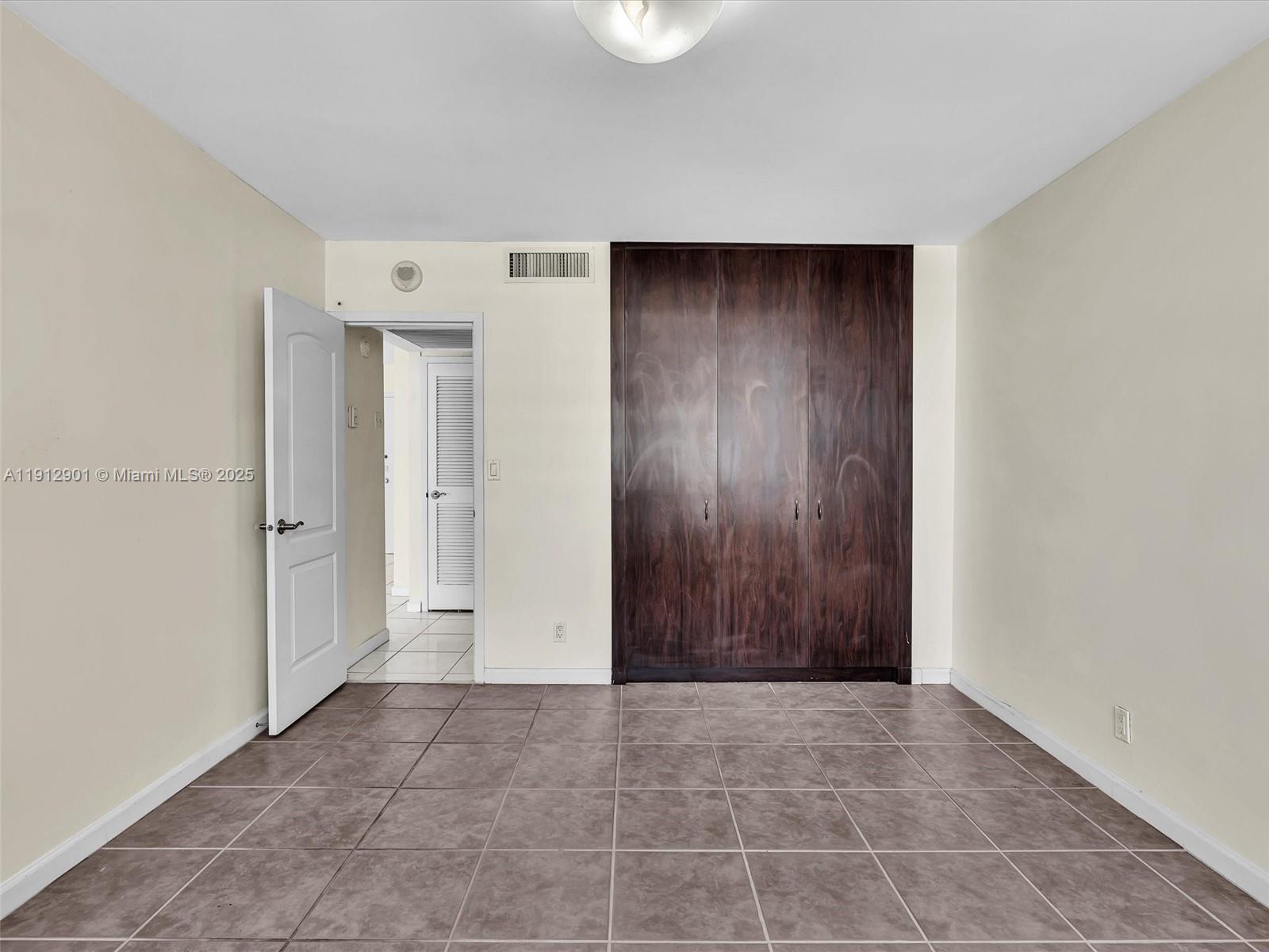 Photo of 2030 Ocean Dr #2024, Hallandale Beach, Florida, 33009 -