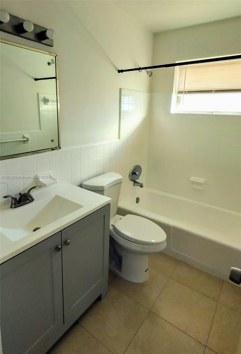 Подробнее / 1980 кв.футов $ 2025-11-12 0 Фото