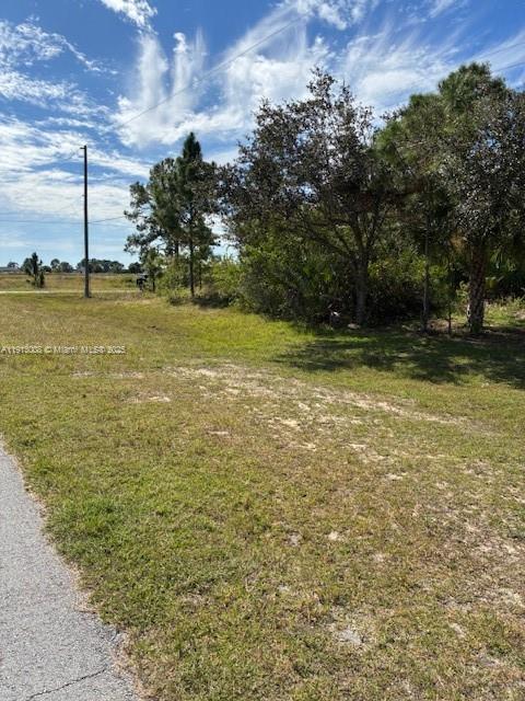 See details / sq. ft. $ 2025-11-12 0 Photo