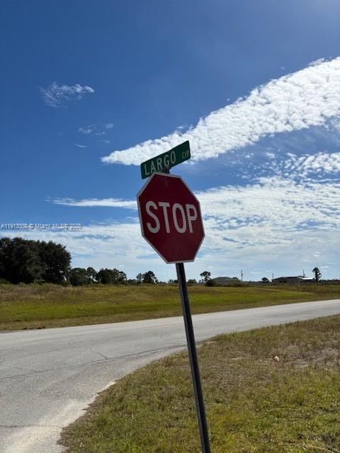 See details / sq. ft. $ 2025-11-12 0 Photo