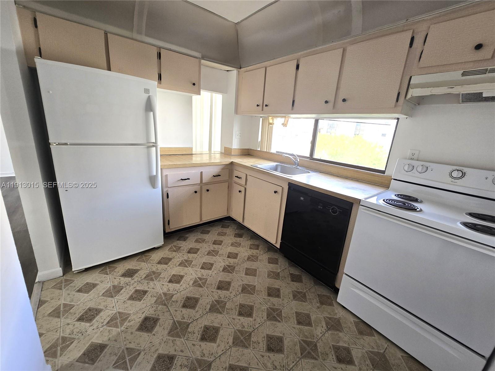 Photo of 17011 Bay Rd #706, Sunny Isles Beach, Florida, 33160 -