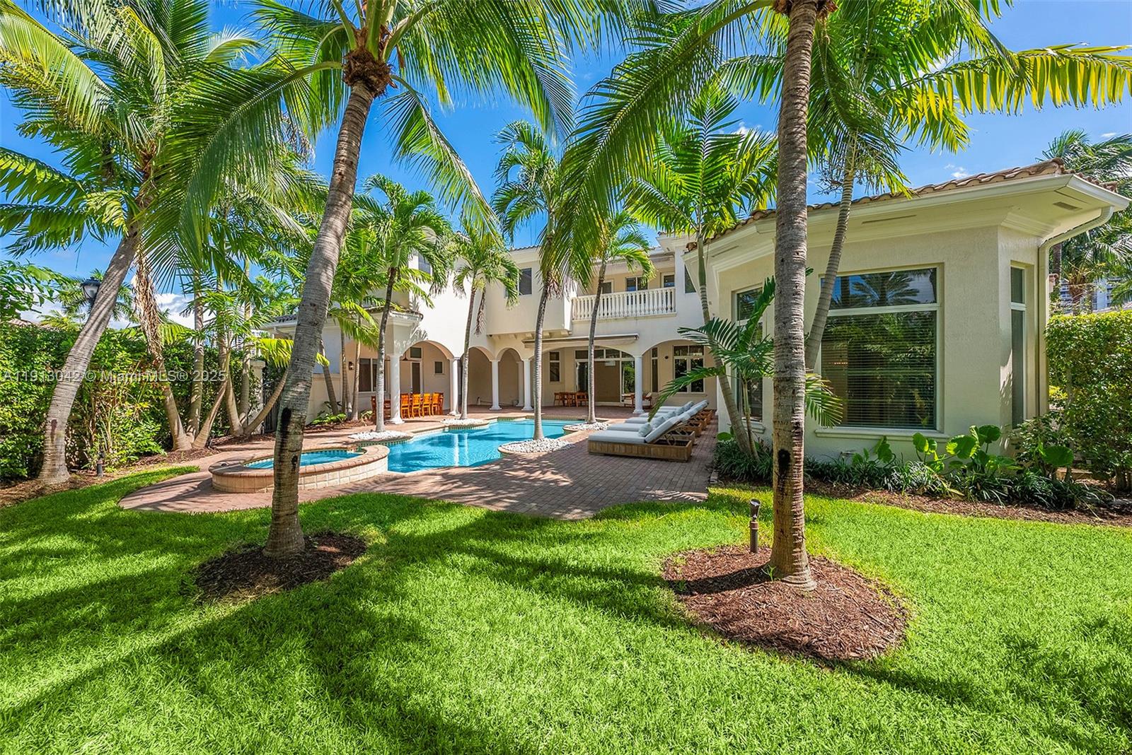 Photo of 1295 Hatteras Ln  (1295), Hollywood, Florida, 33019 - 