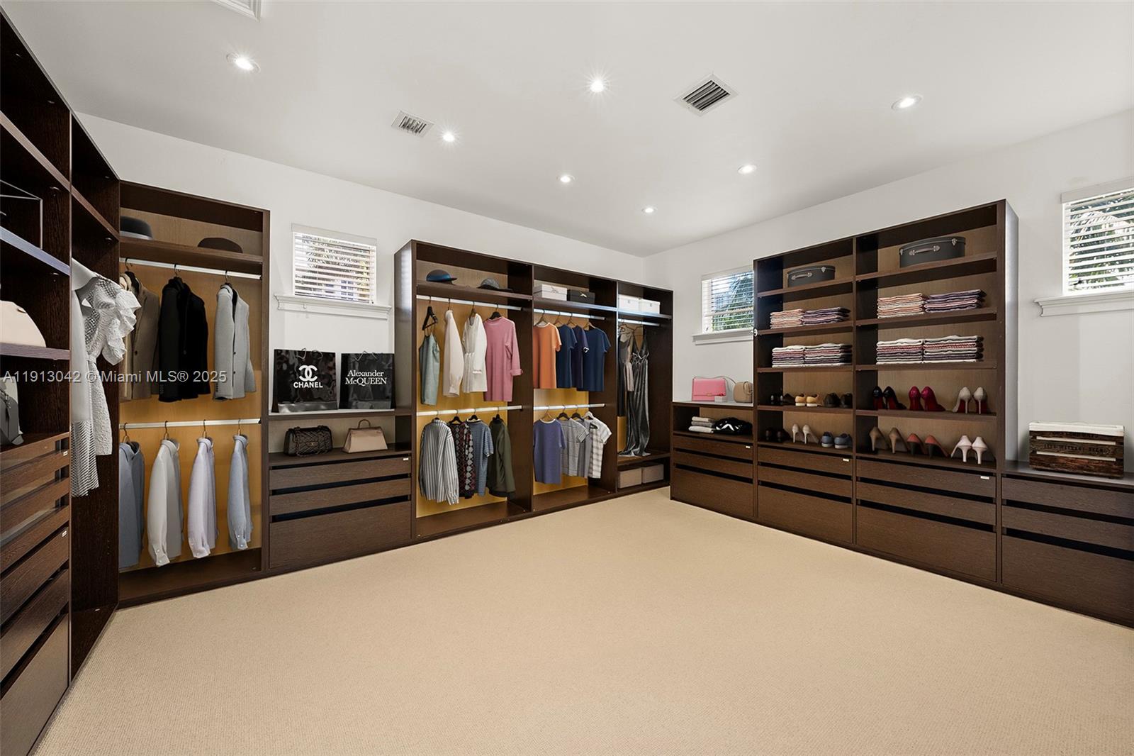 Photo of 1295 Hatteras Ln  (1295), Hollywood, Florida, 33019 - 