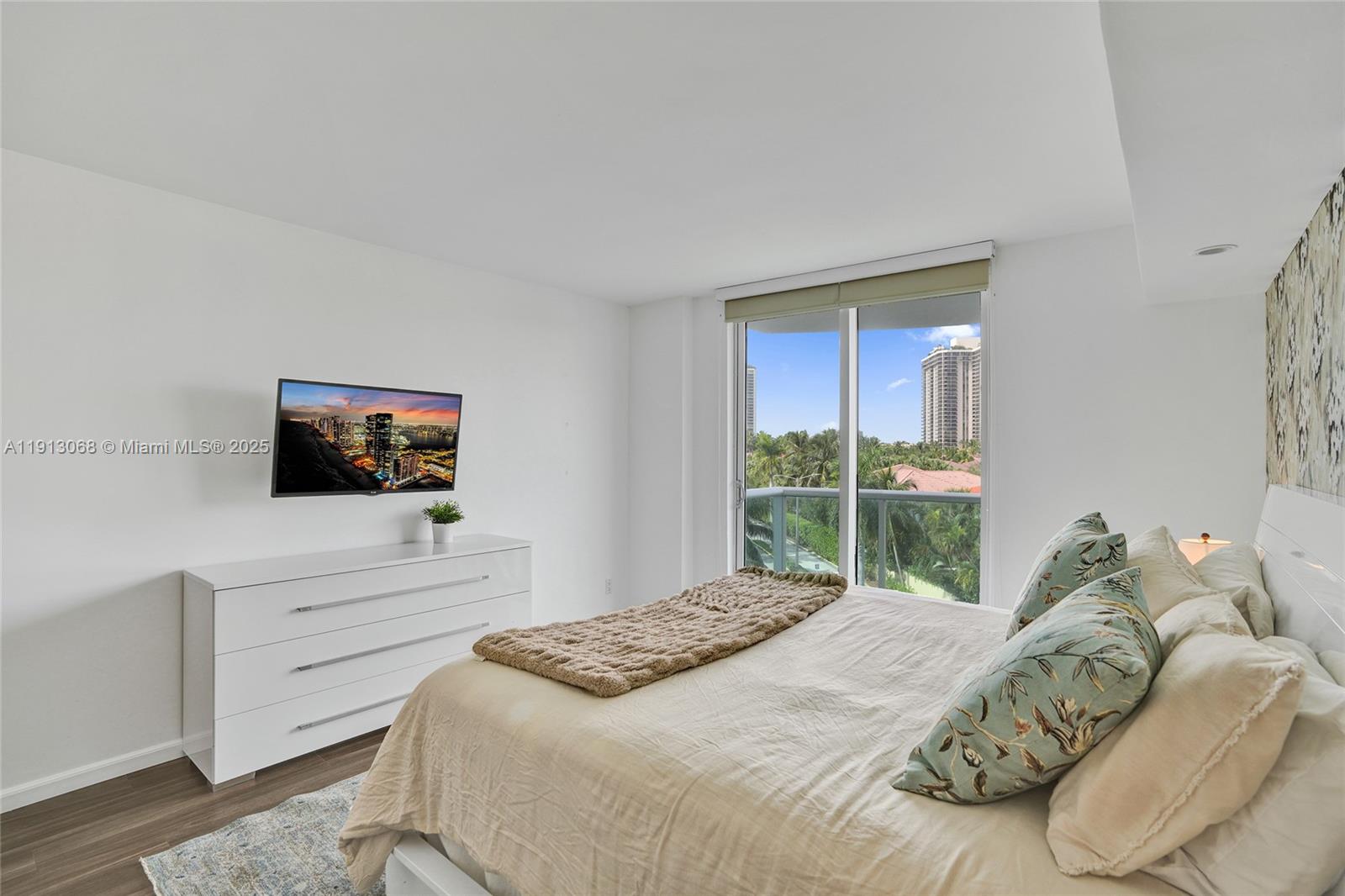 Photo of 19370 Collins Ave  #426, Sunny Isles Beach, Florida, 33160 - 