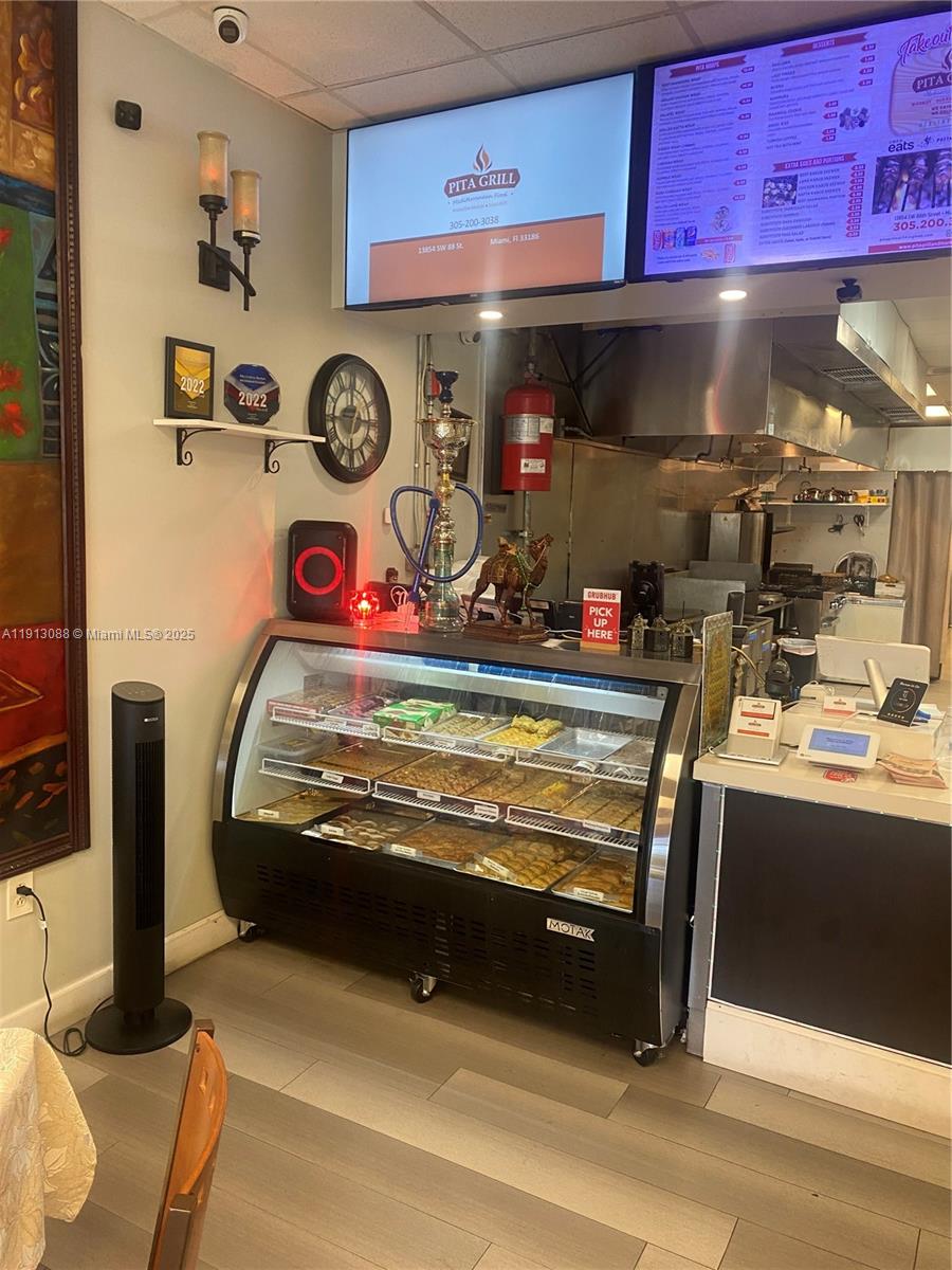 Подробнее / кв.футов $ 2025-11-12 0 Фото