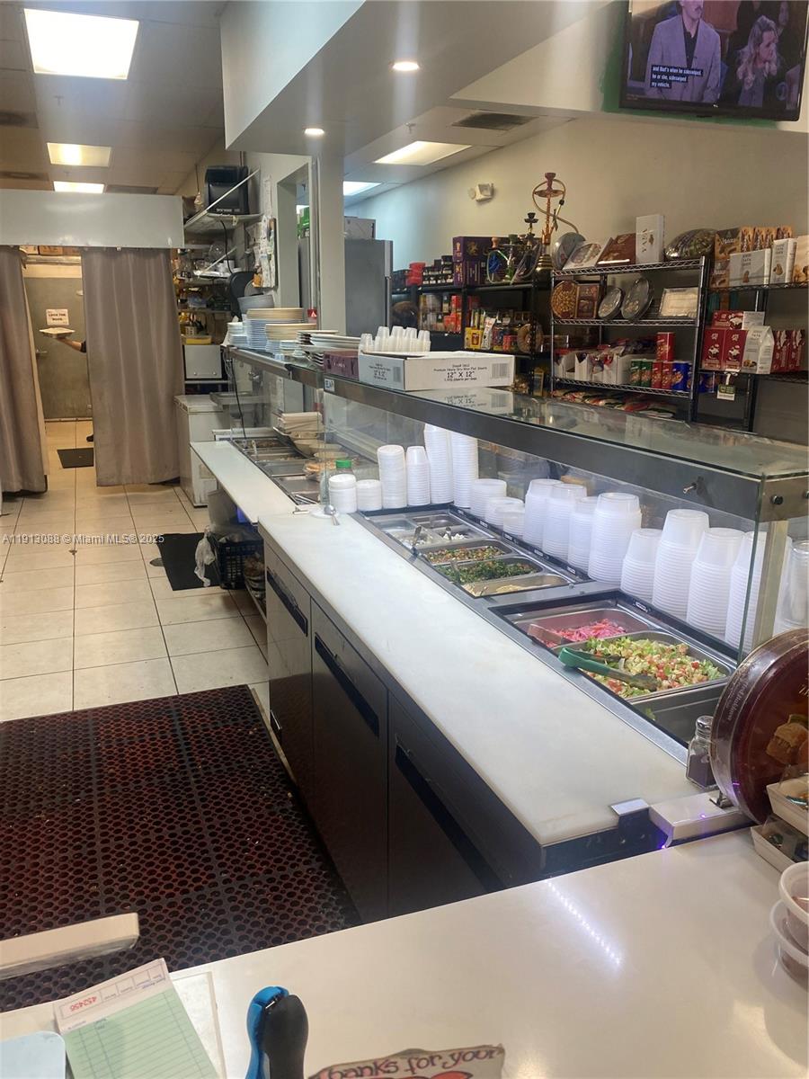 Подробнее / кв.футов $ 2025-11-12 0 Фото