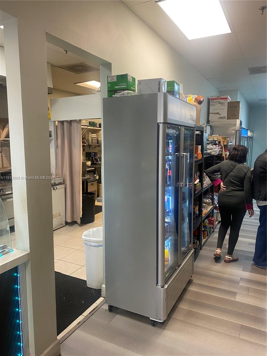 Подробнее / кв.футов $ 2025-11-12 0 Фото