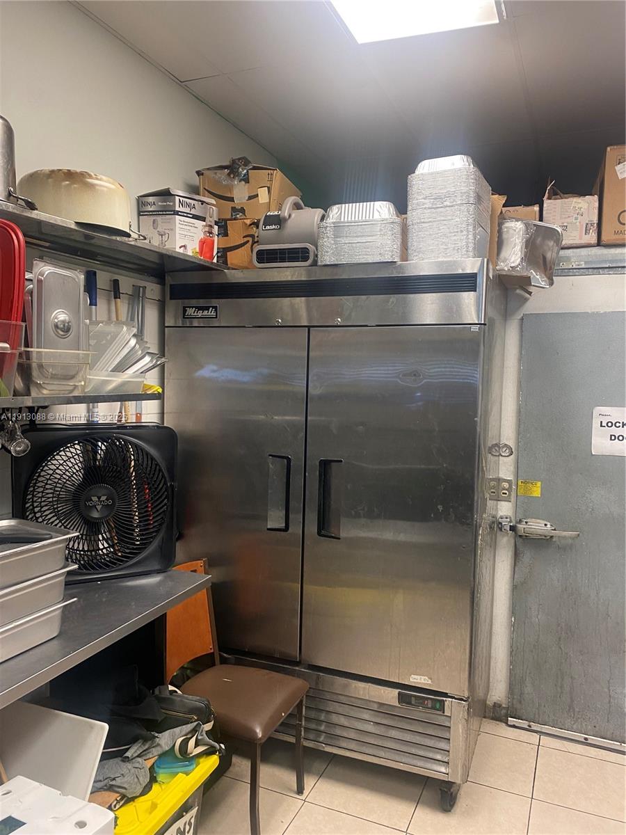 Подробнее / кв.футов $ 2025-11-12 0 Фото