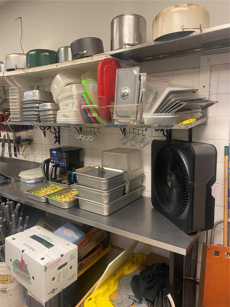 Подробнее / кв.футов $ 2025-11-12 0 Фото