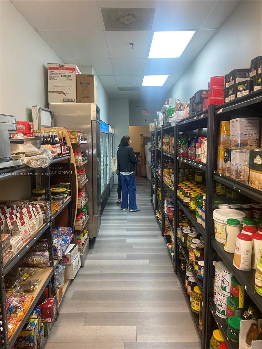 Подробнее / кв.футов $ 2025-11-12 0 Фото