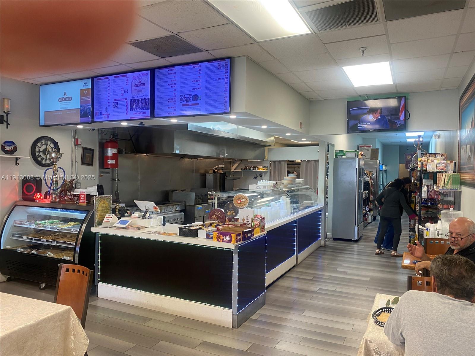 Подробнее / кв.футов $ 2025-11-12 0 Фото