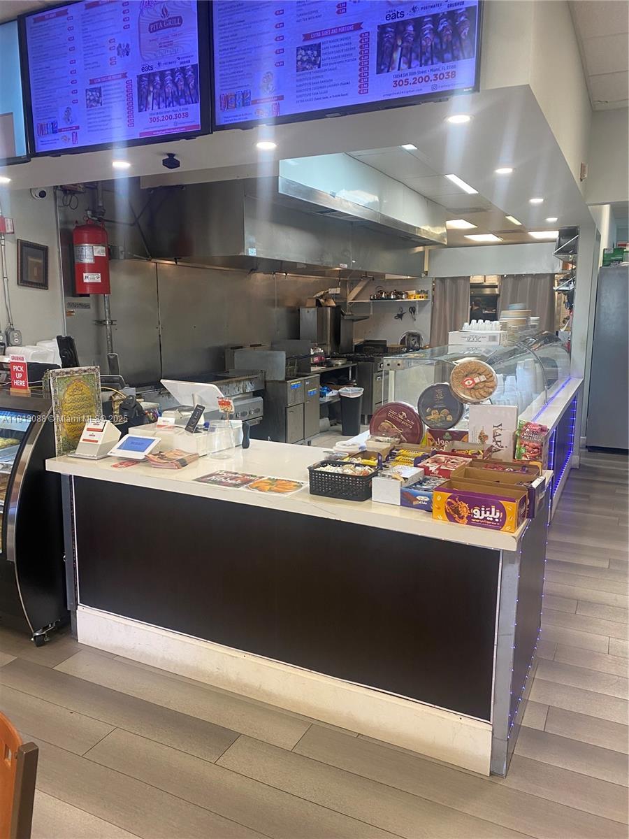 Подробнее / кв.футов $ 2025-11-12 0 Фото