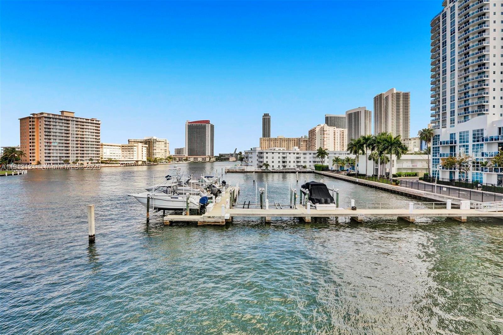 2J 0 / 1 545 sq. ft. $ 2025-11-12 0 Photo