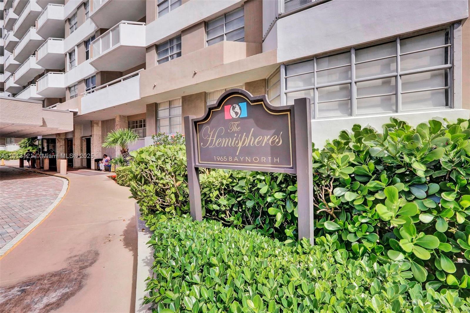 2J 0 / 1 545 sq. ft. $ 2025-11-12 0 Photo