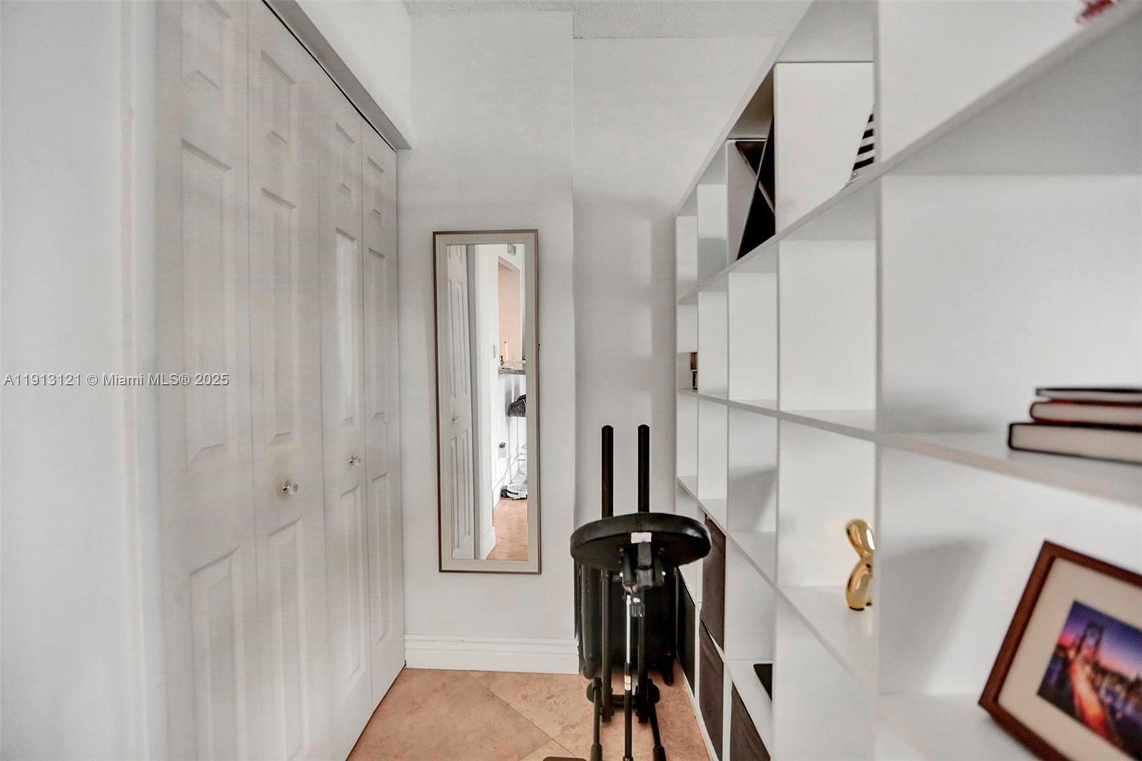 2J 0 / 1 545 sq. ft. $ 2025-11-12 0 Photo