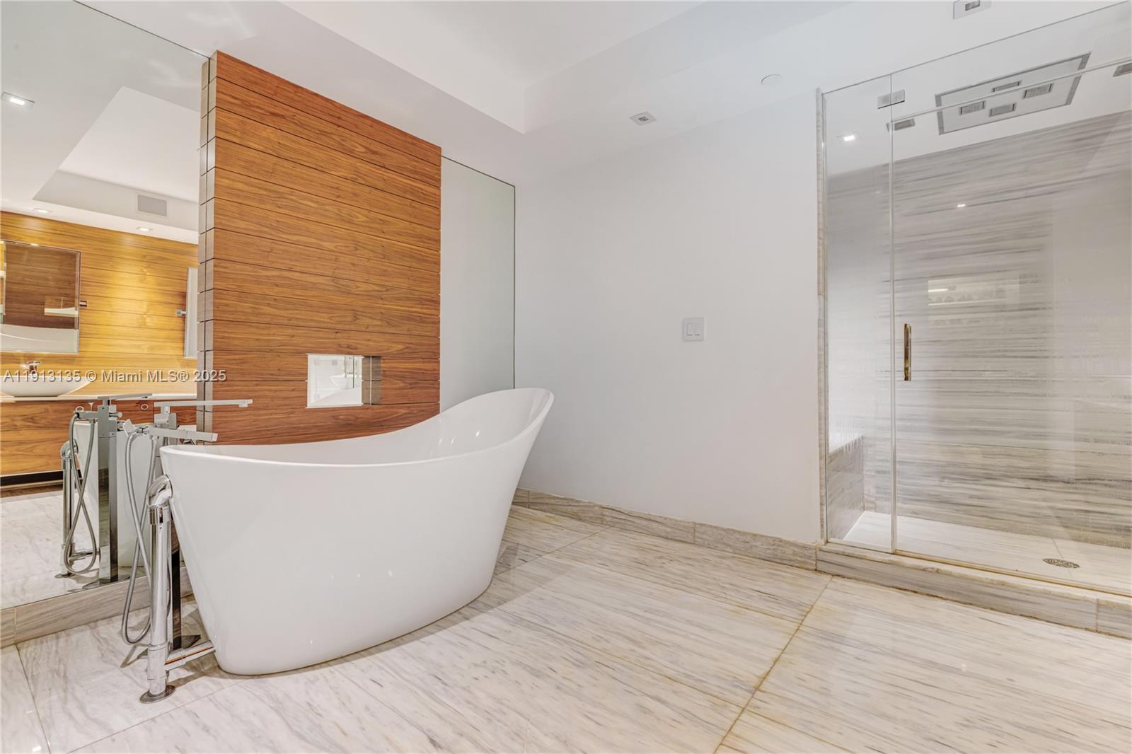 Photo of 3301 183rd St  #3008, Aventura, Florida, 33160 - 