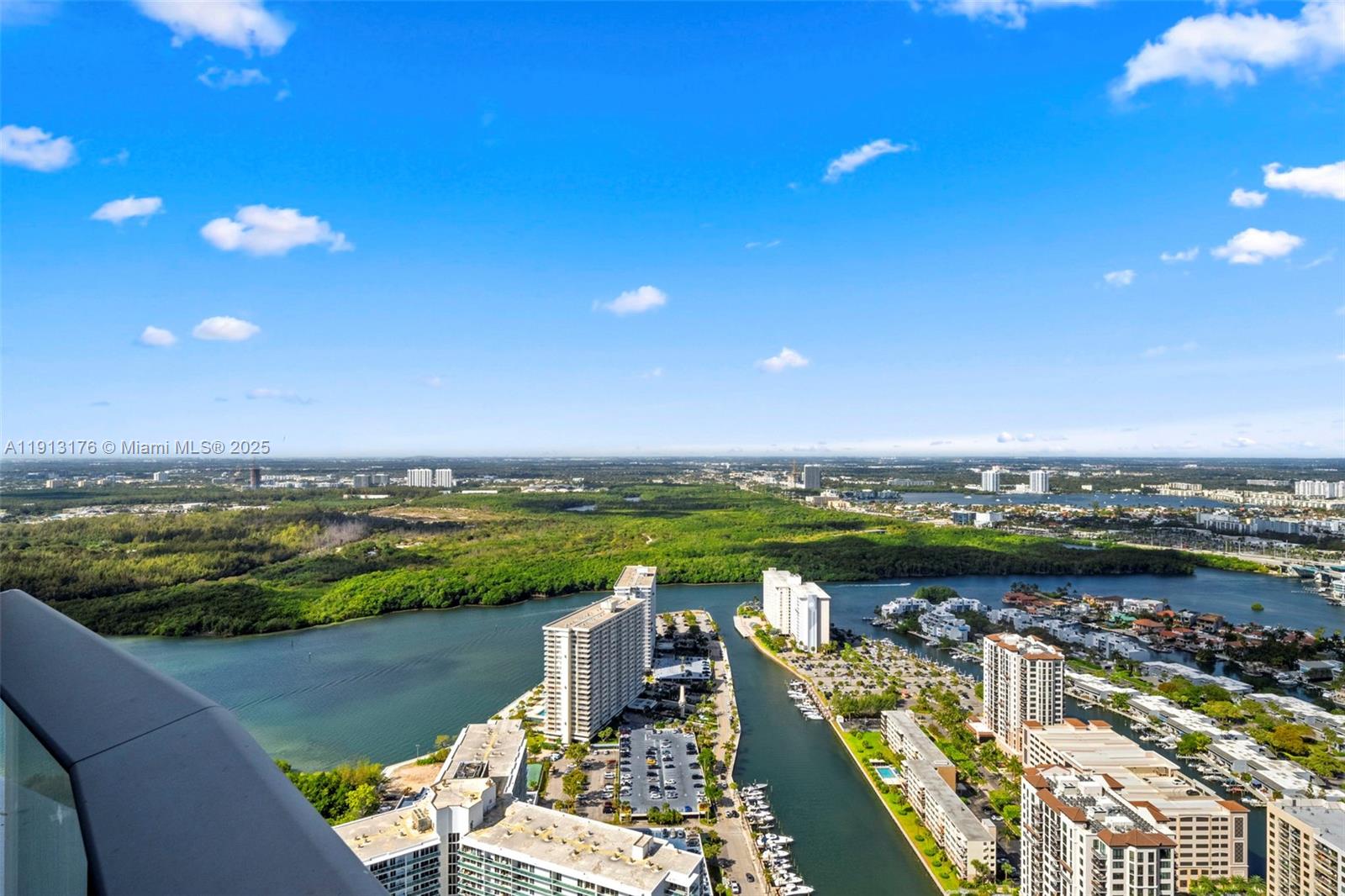 See details 4701 3 / 5 2688 sq. ft. $ 2025-11-12 0 Photo