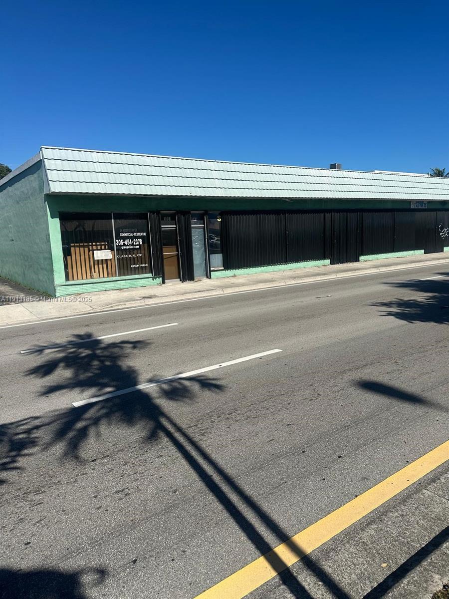   /   sq. ft. $ 2025-11-12 0 foto