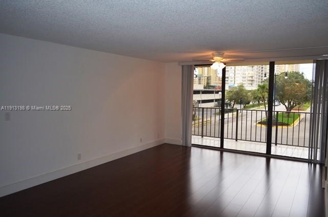 M10 3 / 2 1396 кв.футов $ 2025-11-12 0 Фото