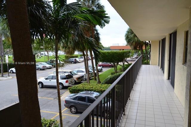 M10 3 / 2 1396 кв.футов $ 2025-11-12 0 Фото