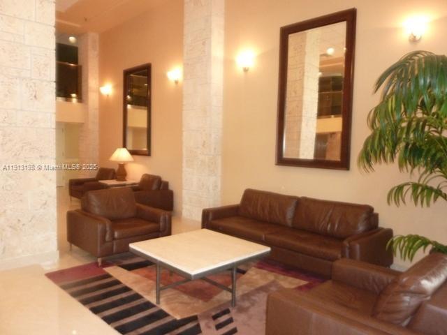 M10 3 / 2 1396 кв.футов $ 2025-11-12 0 Фото