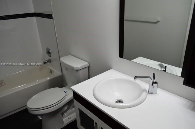 M10 3 / 2 1396 кв.футов $ 2025-11-12 0 Фото