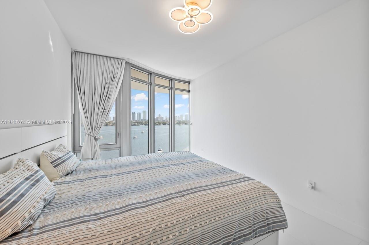 Photo of 17301 Biscayne Blvd #811, North Miami Beach, Florida, 33160 -