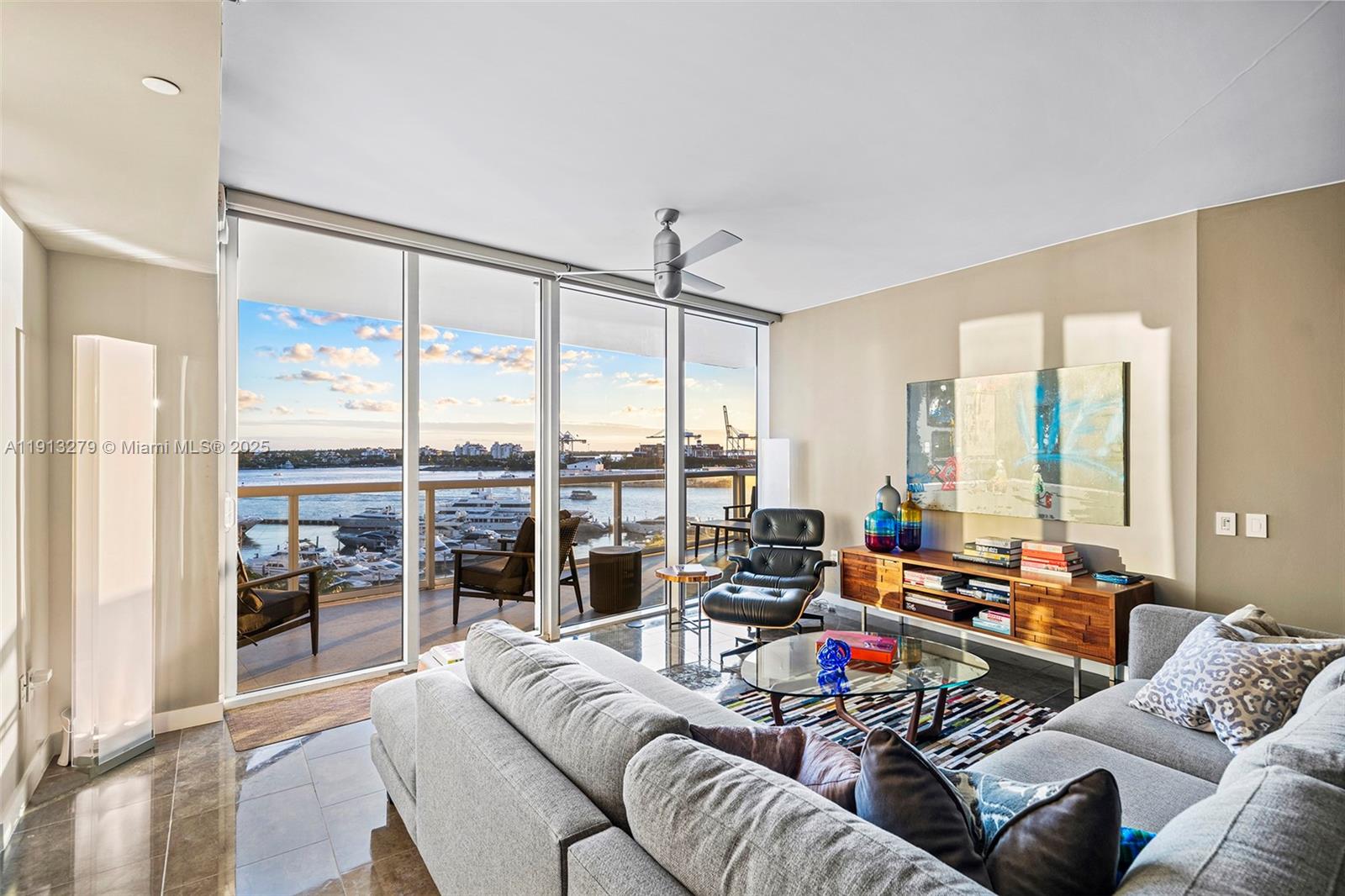 Photo of 450 Alton Rd  #805, Miami Beach, Florida, 33139 - 