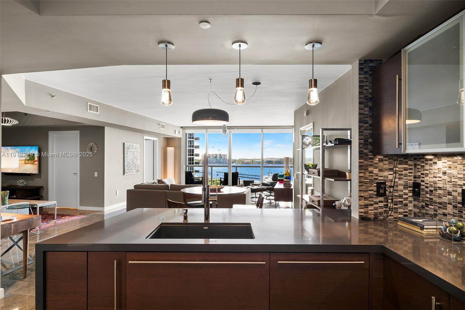 Photo of 450 Alton Rd  #805, Miami Beach, Florida, 33139 - 