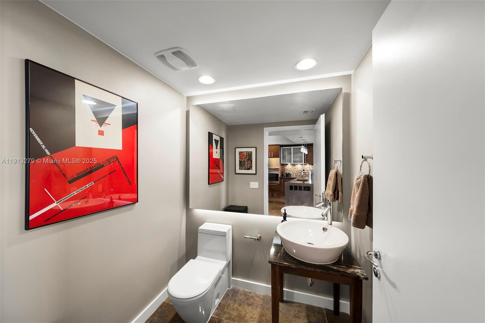 Photo of 450 Alton Rd  #805, Miami Beach, Florida, 33139 - 