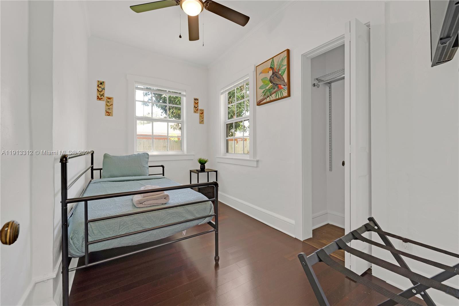 See details 436 3 / 2 1052 sq. ft. $ 2025-11-12 0 Photo