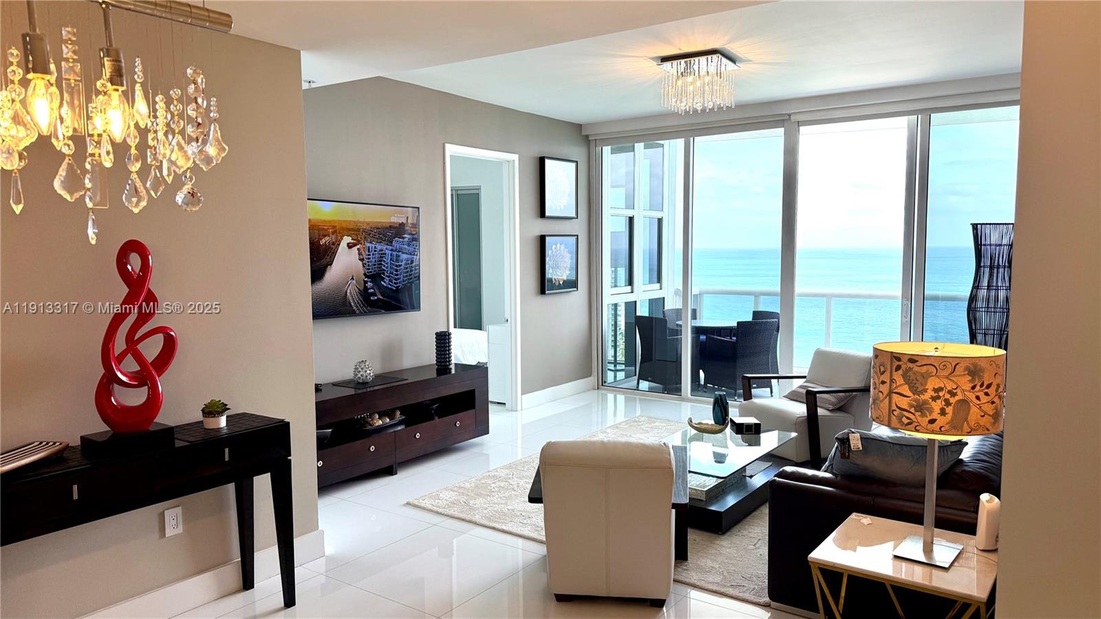 4506 2 / 3 1614 кв.футов $ 2025-11-12 0 Фото