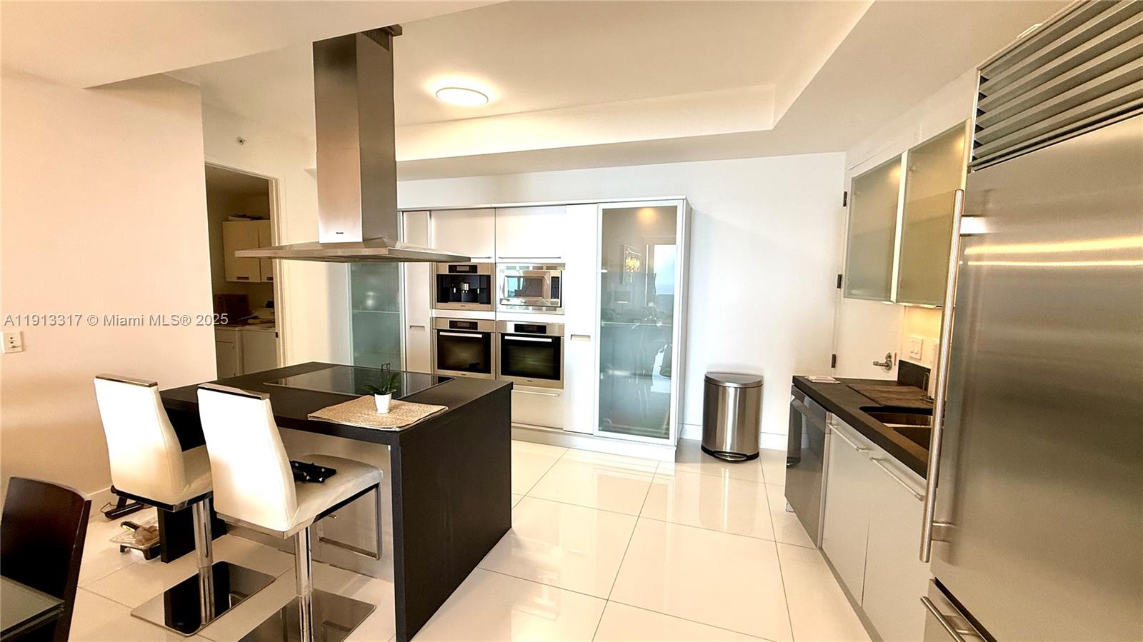 4506 2 / 3 1614 кв.футов $ 2025-11-12 0 Фото