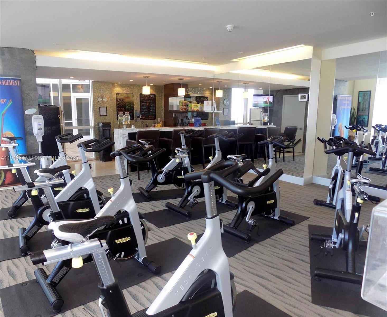 4506 2 / 3 1614 sq. ft. $ 2025-11-12 0 Photo