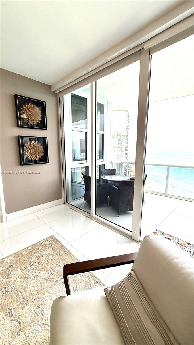 4506 2 / 3 1614 кв.футов $ 2025-11-12 0 Фото