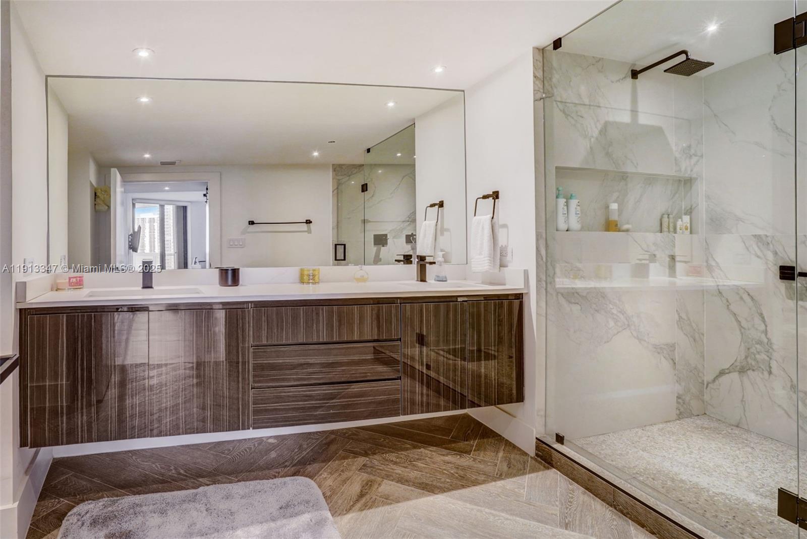 Photo of 20191 Country Club Dr  #802, Aventura, Florida, 33180 - 