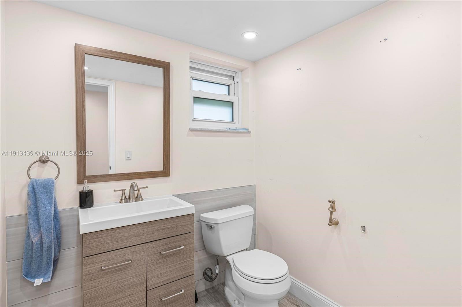 Photo of 609 14th Ave  #603, Hallandale Beach, Florida, 33009 - 