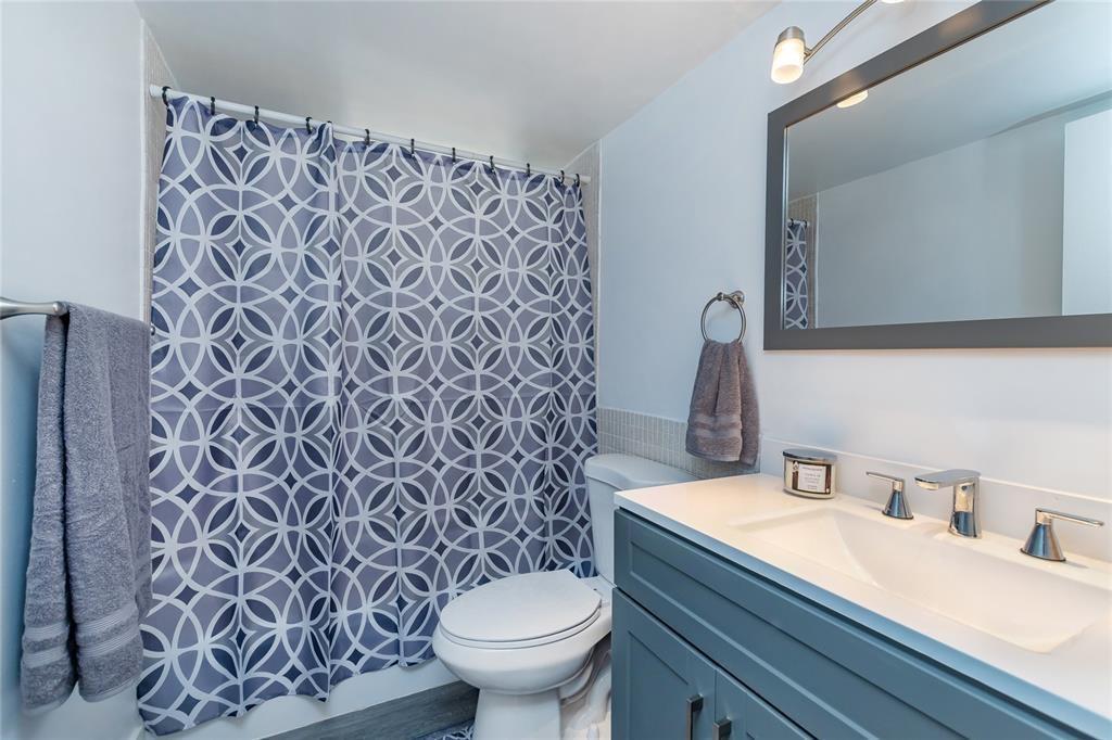 H301 2 / 2 1156 sq. ft. $ 2026-06-21 0 foto