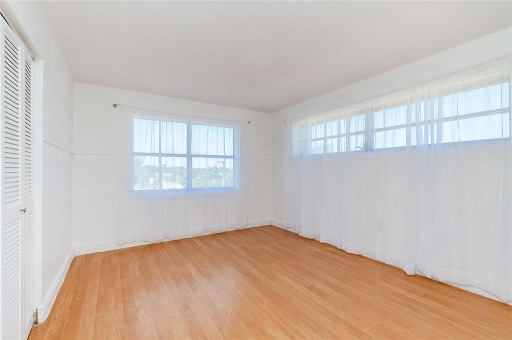 H301 2 / 2 1156 sq. ft. $ 2026-06-21 0 foto