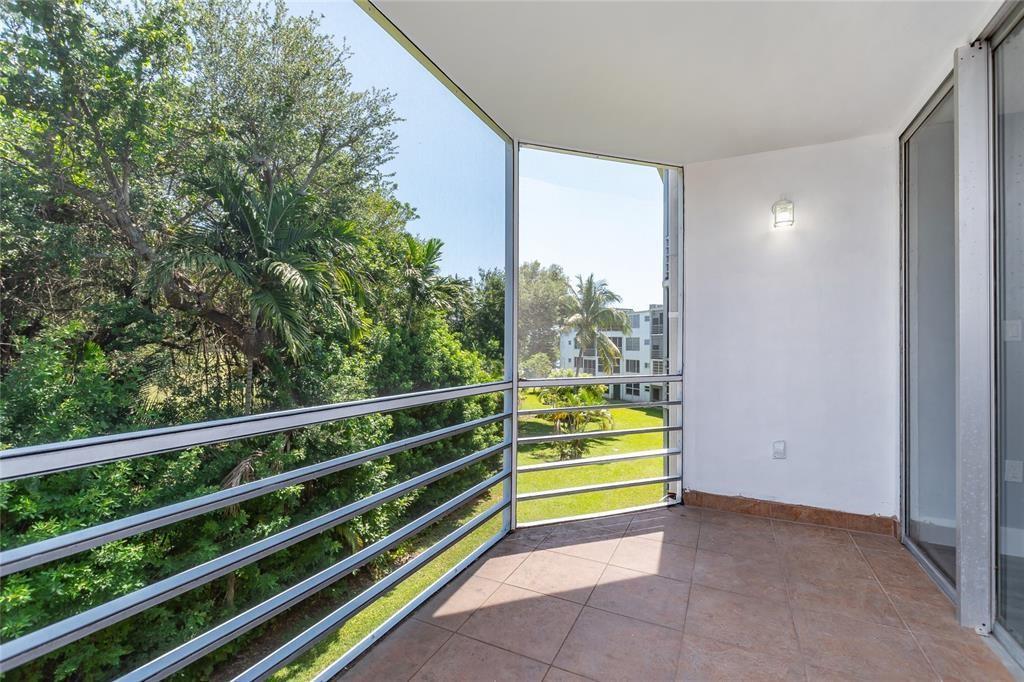 H301 2 / 2 1156 sq. ft. $ 2026-06-21 0 foto