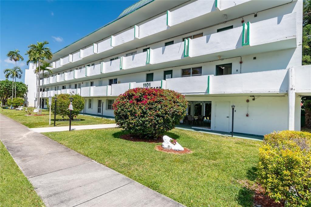 H301 2 / 2 1156 sq. ft. $ 2026-06-21 0 foto